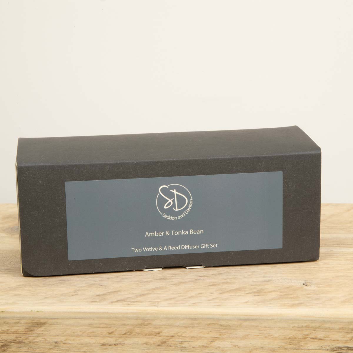 Amber and Tonka Bean Home Fragrance Gift Set Box