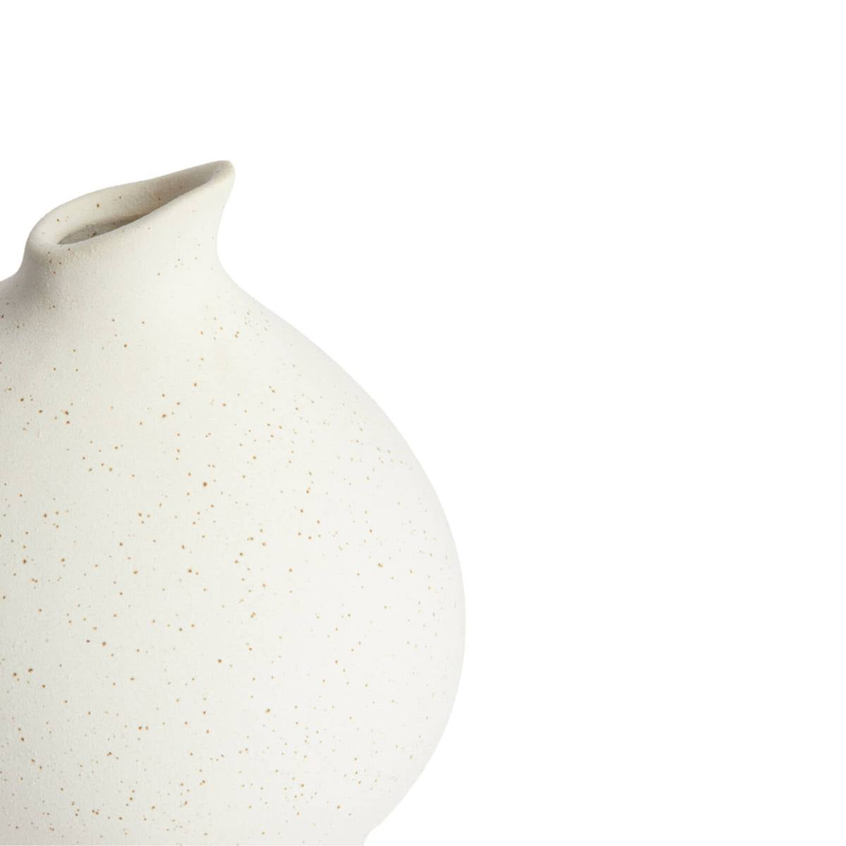 Short White Assaga Ceramic Vase with speckled texture on a white background