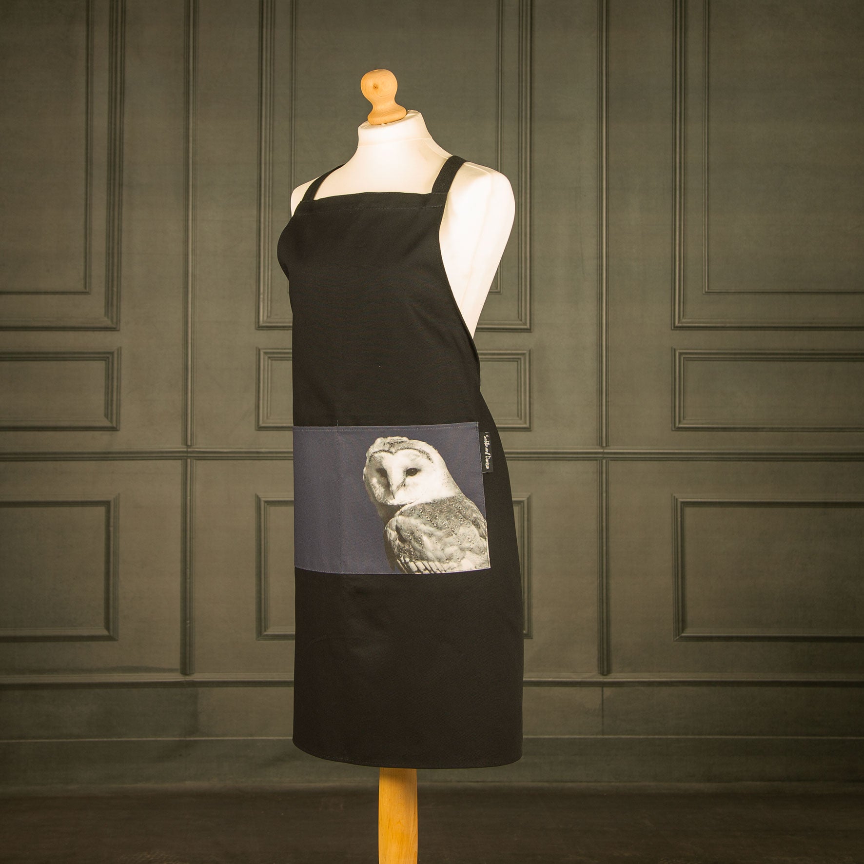 Barn Owl Apron - Blackberry