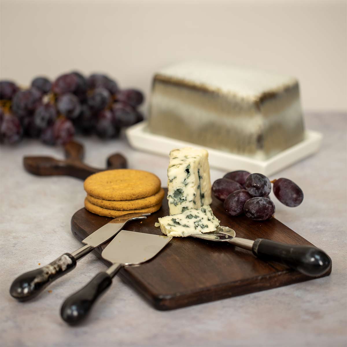 Giselle Cutting Board, Acacia