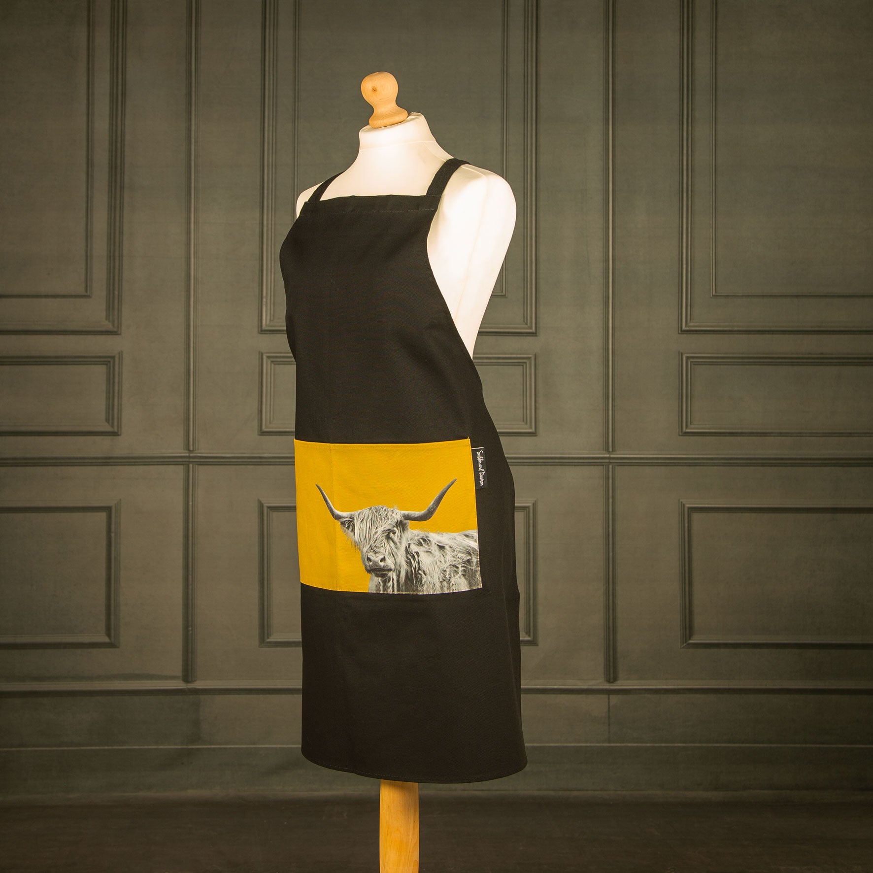 Highland Cow Apron - Ochre