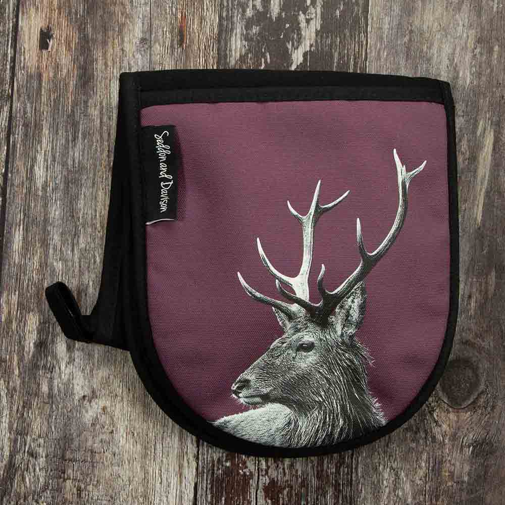 Highland Stag Oven Gloves - Mulberry