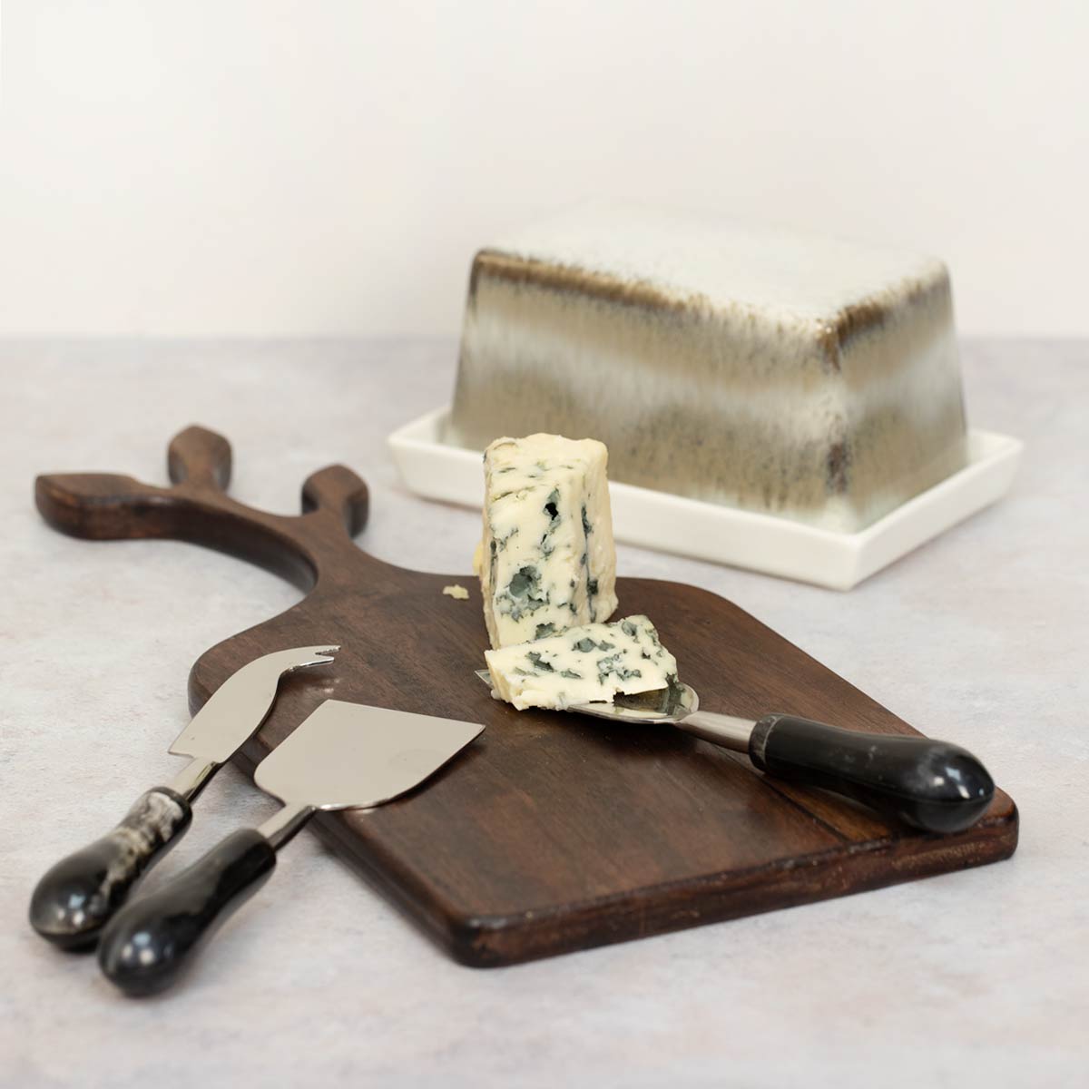 Horn and Stainless Steel Cheese Set