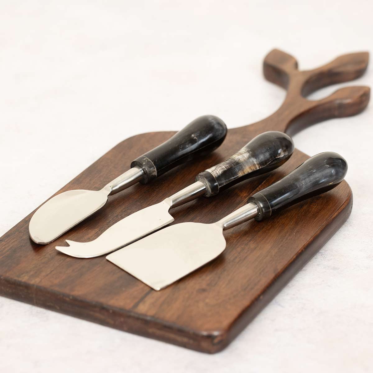 Horn and Stainless Steel Cheese Set
