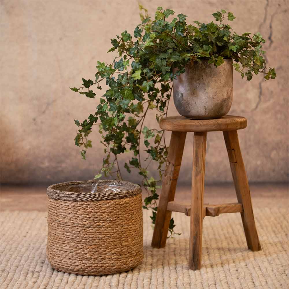 Leavy Brown Border Round Rattan Basket