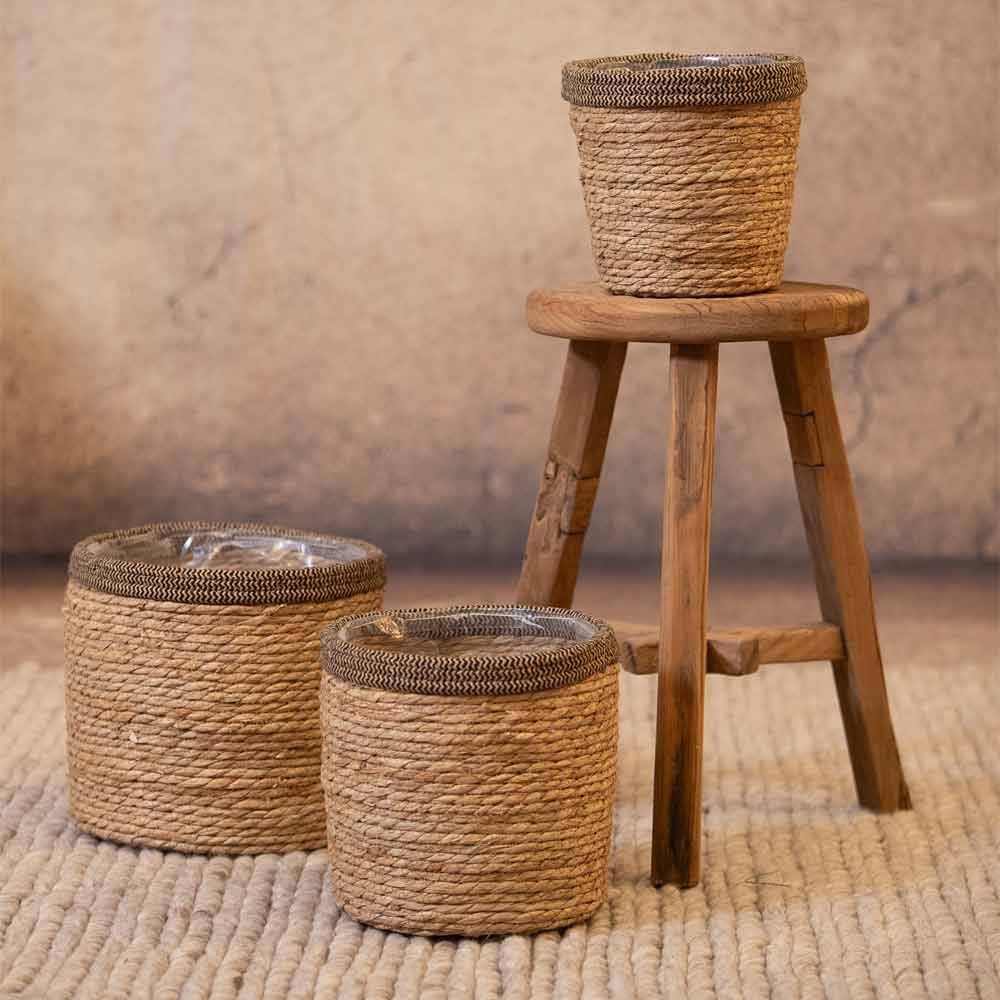 Leavy Dark Brown Border Straight Rattan Basket