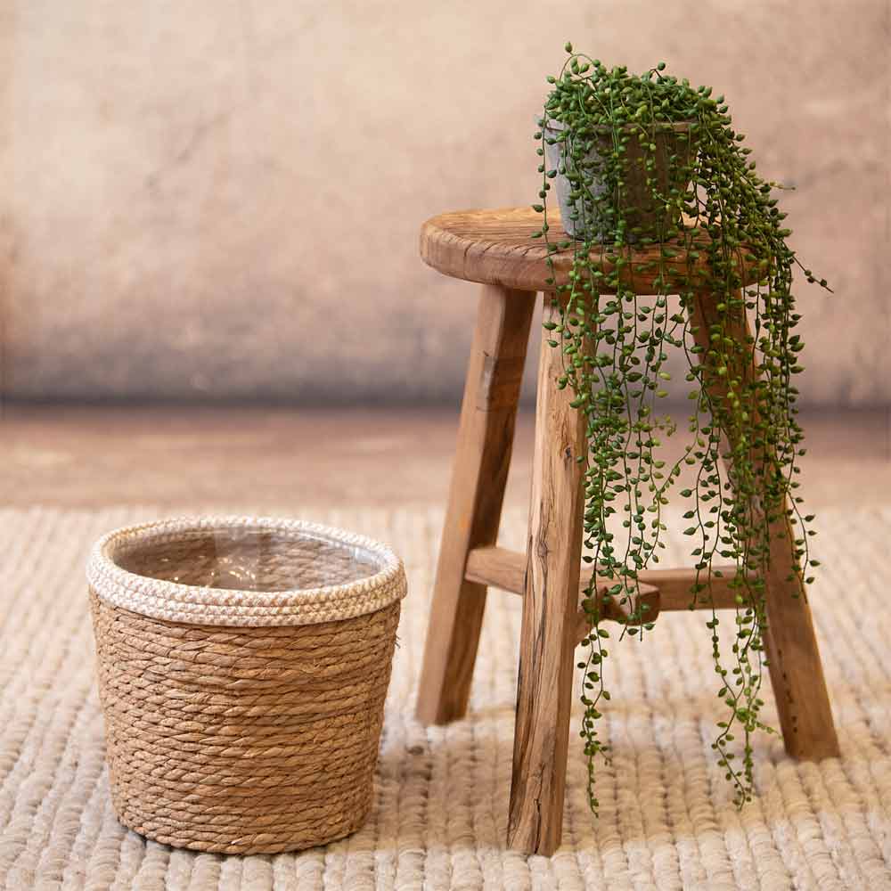 Leavy White Border Straight Rattan Basket