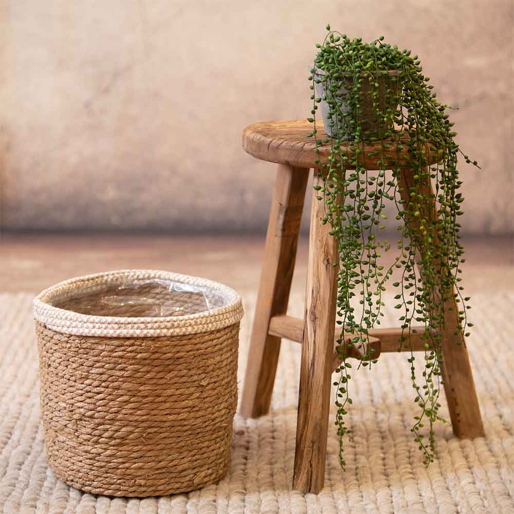 Leavy White Border Straight Rattan Basket