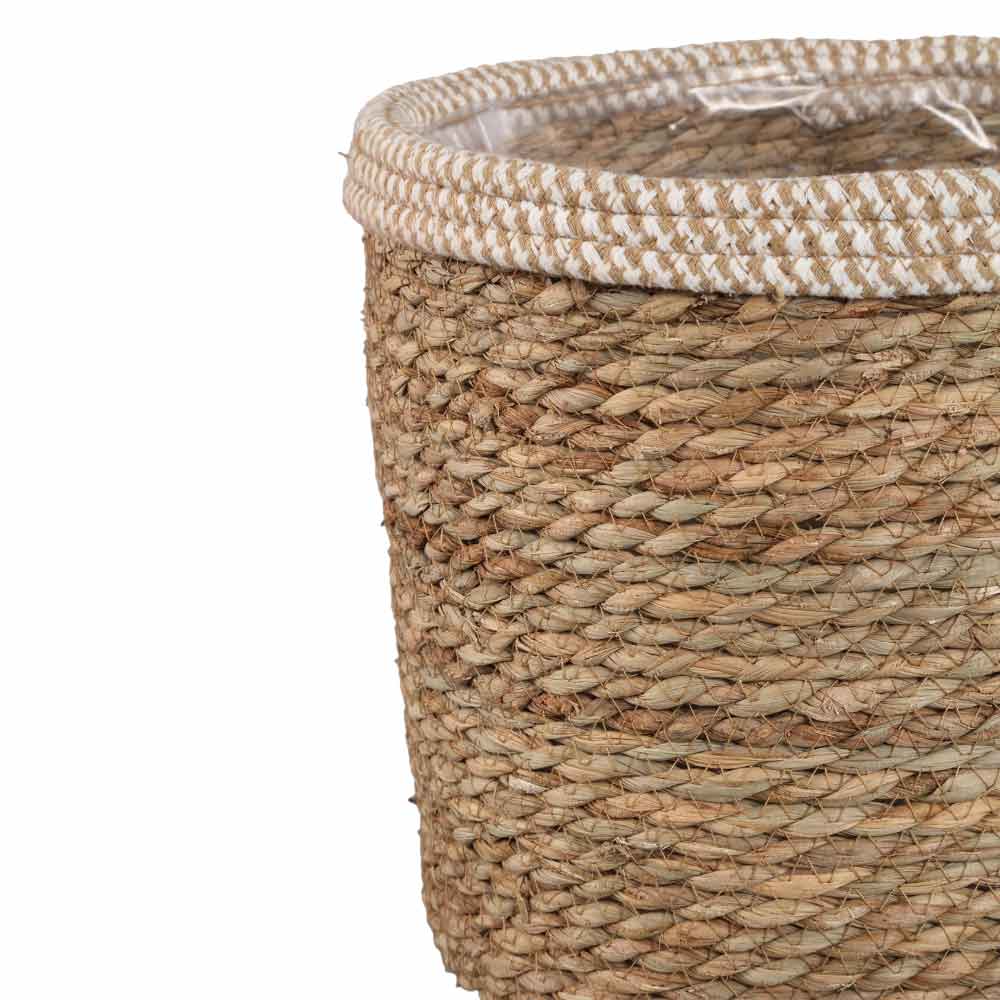 Leavy White Border Straight Rattan Basket