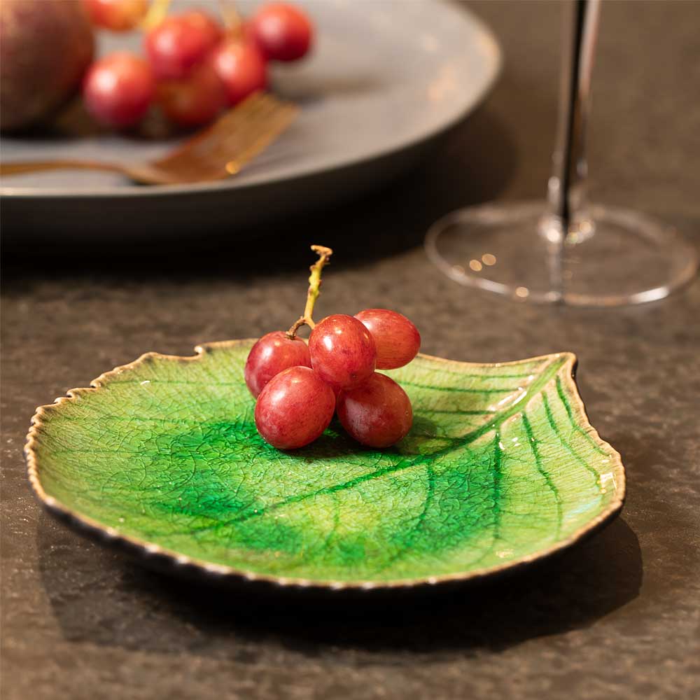 Riviera Collection - Tomate Hydrangea Leaf Plate - Small