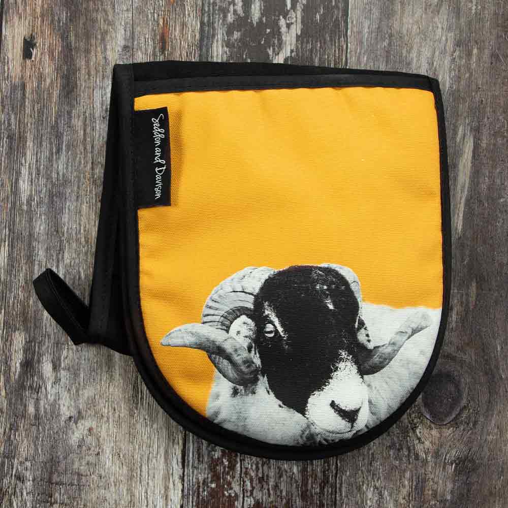 Swaledale Sheep Oven Gloves - Ochre