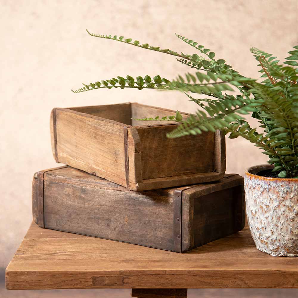 Yelda Rustic Wooden Brick Mould