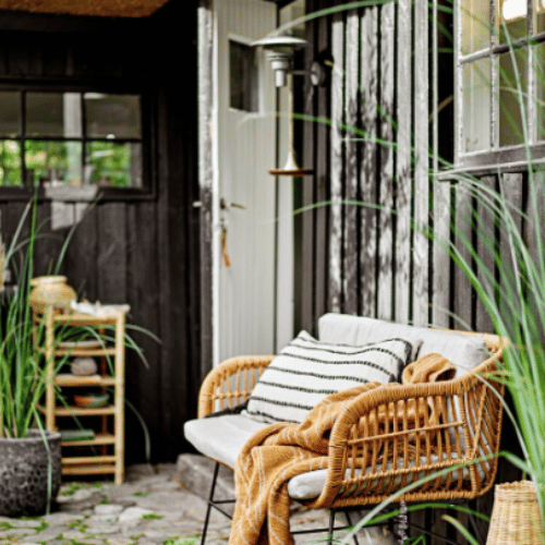 Amber Cotton Throw on Outdoor Bench