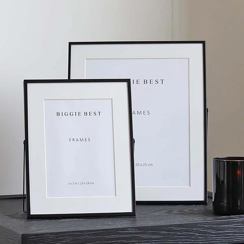 Black Metal Easel Photo Frame