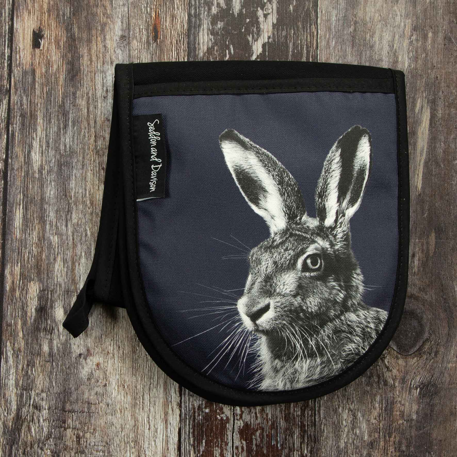 Hare Oven Gloves - Blackberry