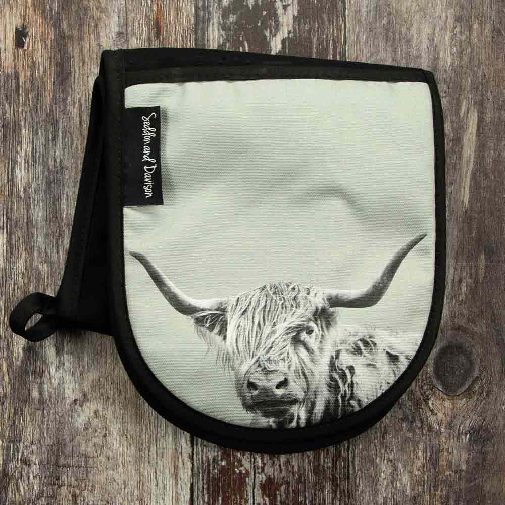 Highland Cow Oven Gloves - Sage Grey