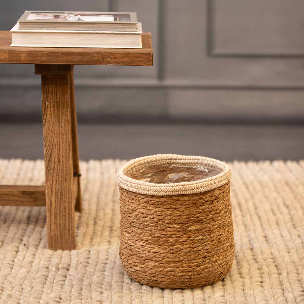 Leavy White Border Round Rattan Basket 