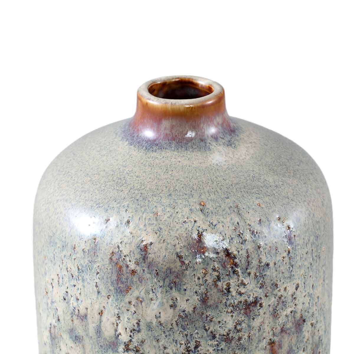 Nathaniel Cream Ombre Ceramic Vase- Close up of top of vase