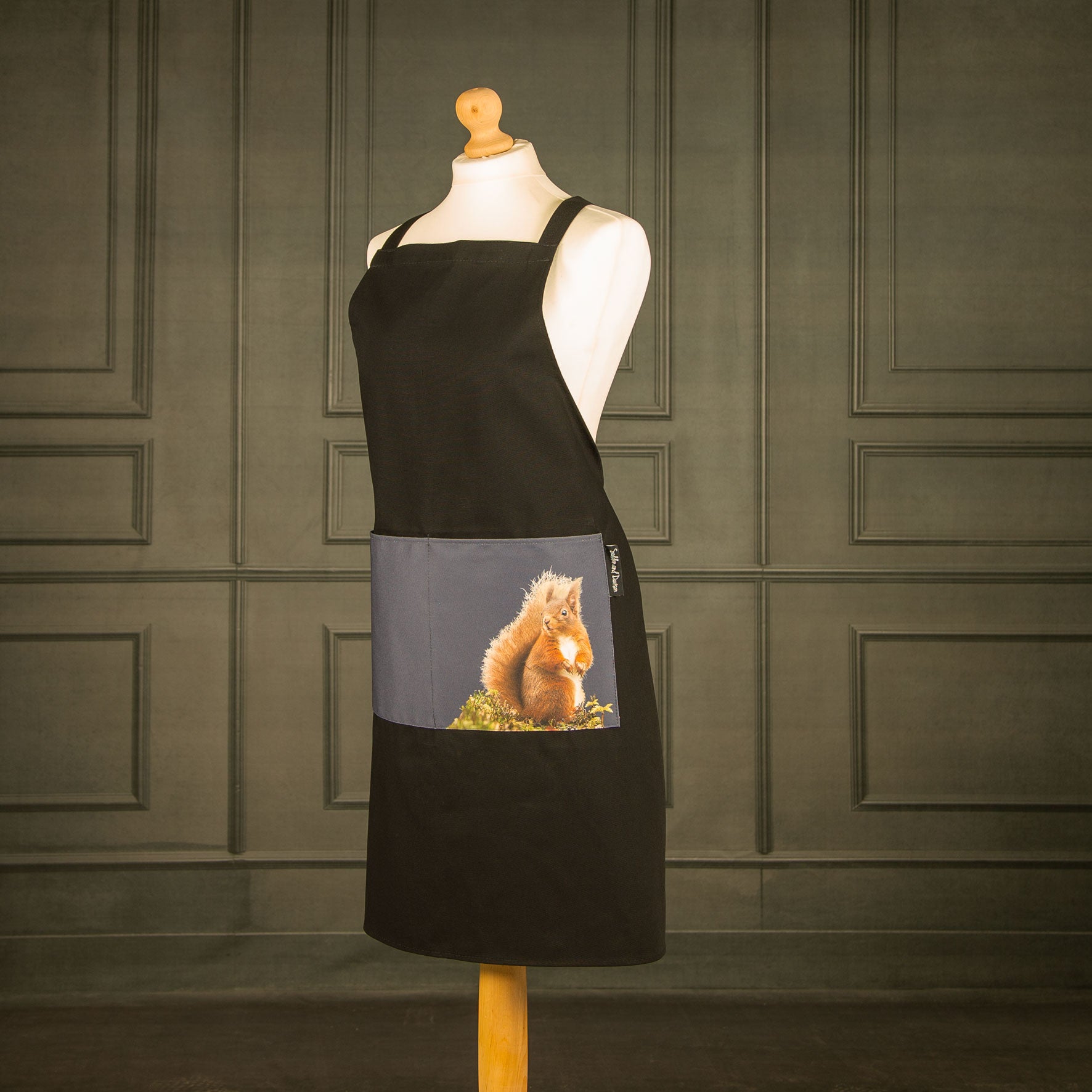 Red Squirrel Apron - Blackberry