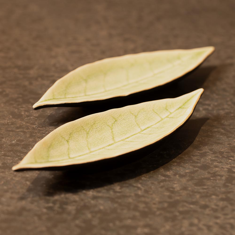 Riviera Vert Frais Laurel Leaf Plate