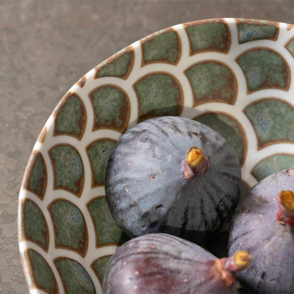 Scalloped Design Stoneware Bowl - Green