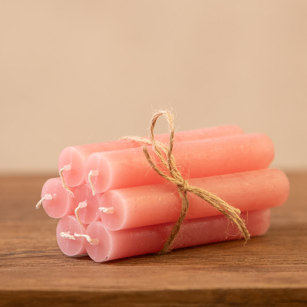 Short Rustic Dinner Candle - Raspberry