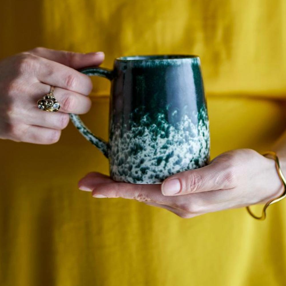 Winnie Stoneware Mug in Green