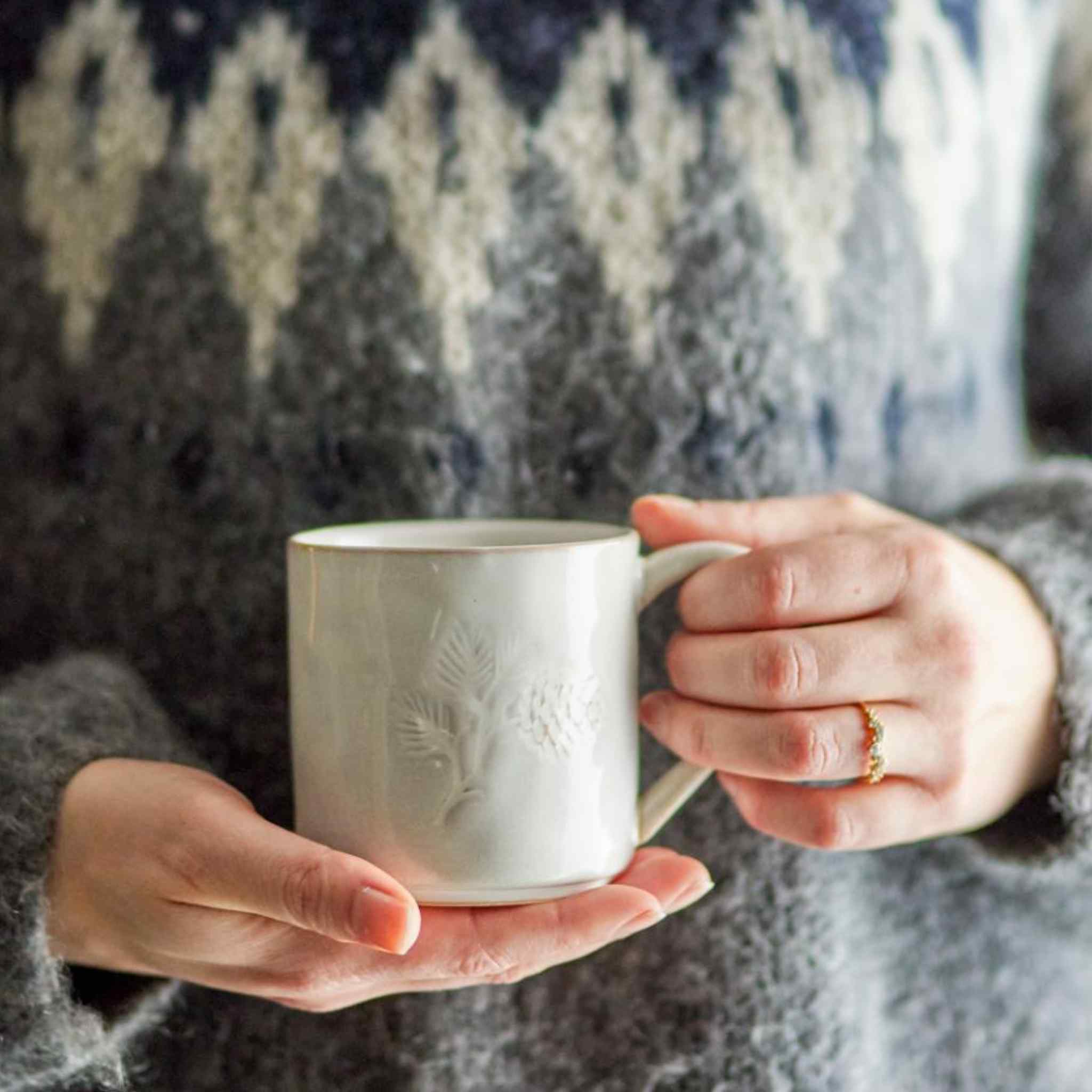 Winter White Mug with Pine Cone 